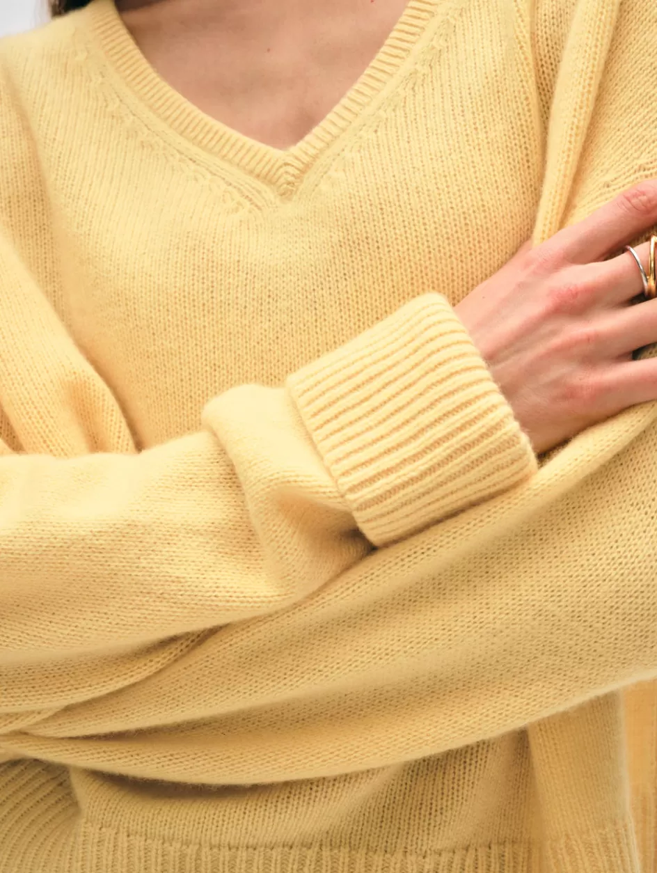 White + Warren Sweaters-cashmere cuffed v neck
