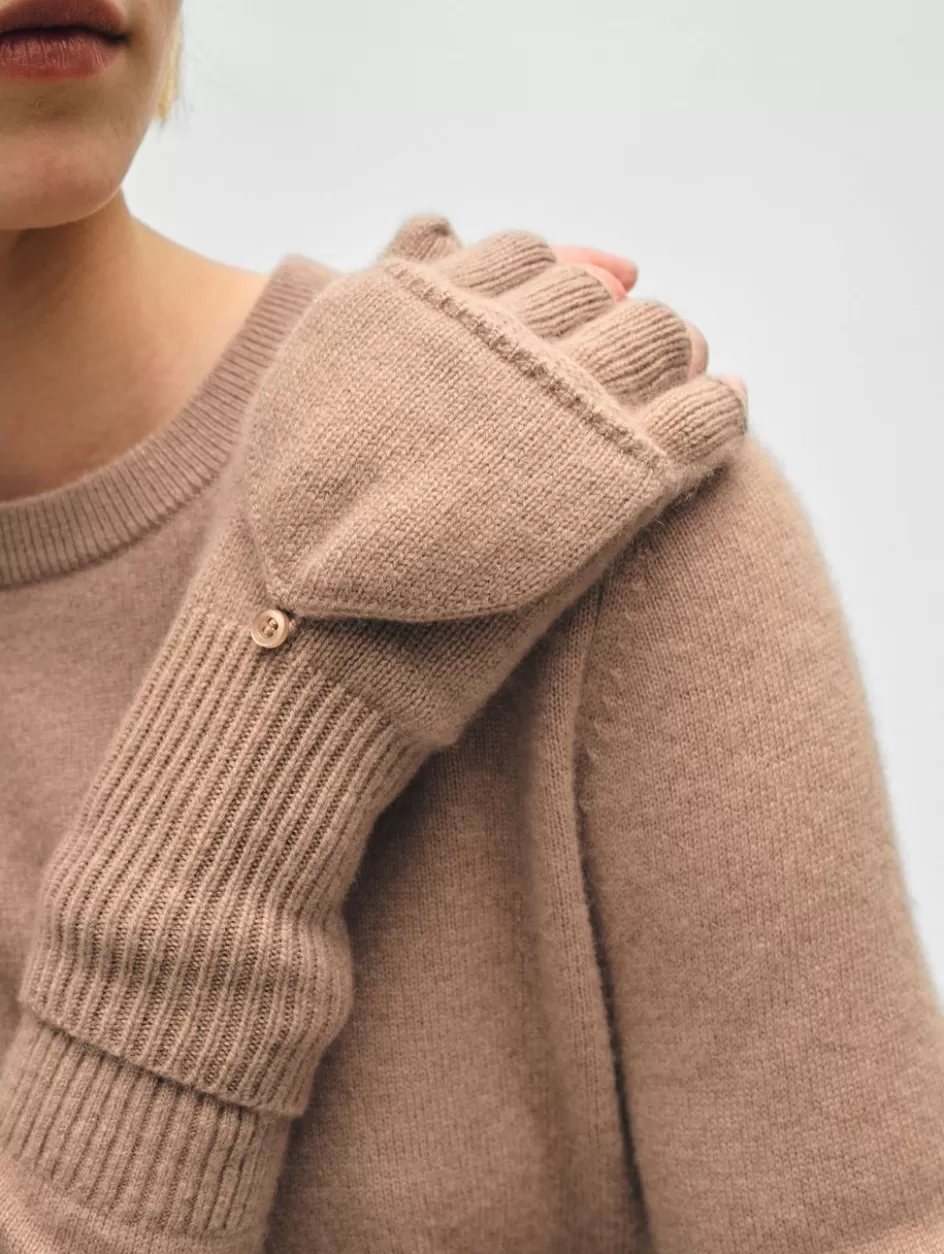 White + Warren Accessories-cashmere pop top glove