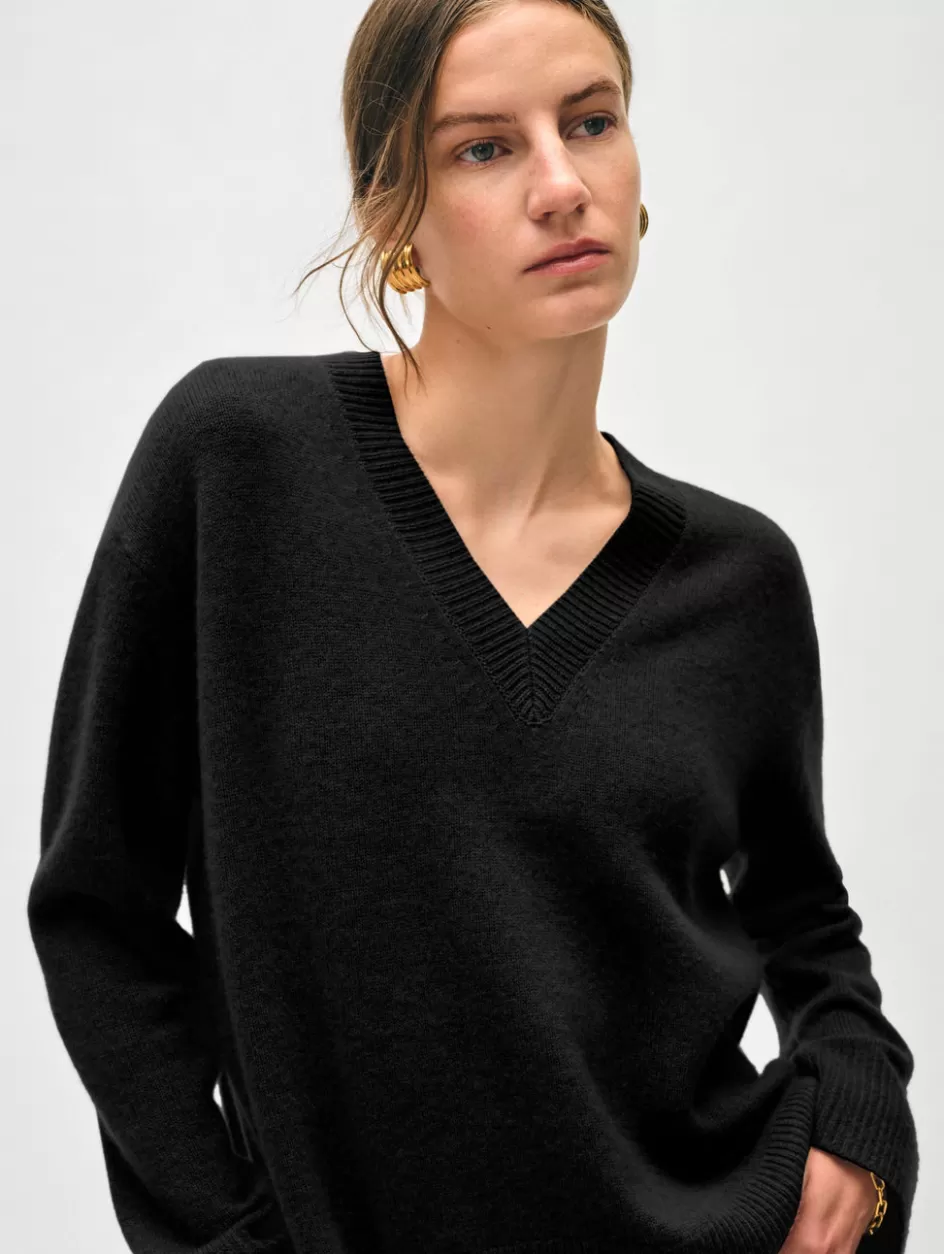 White + Warren Sweaters-cashmere relaxed v neck